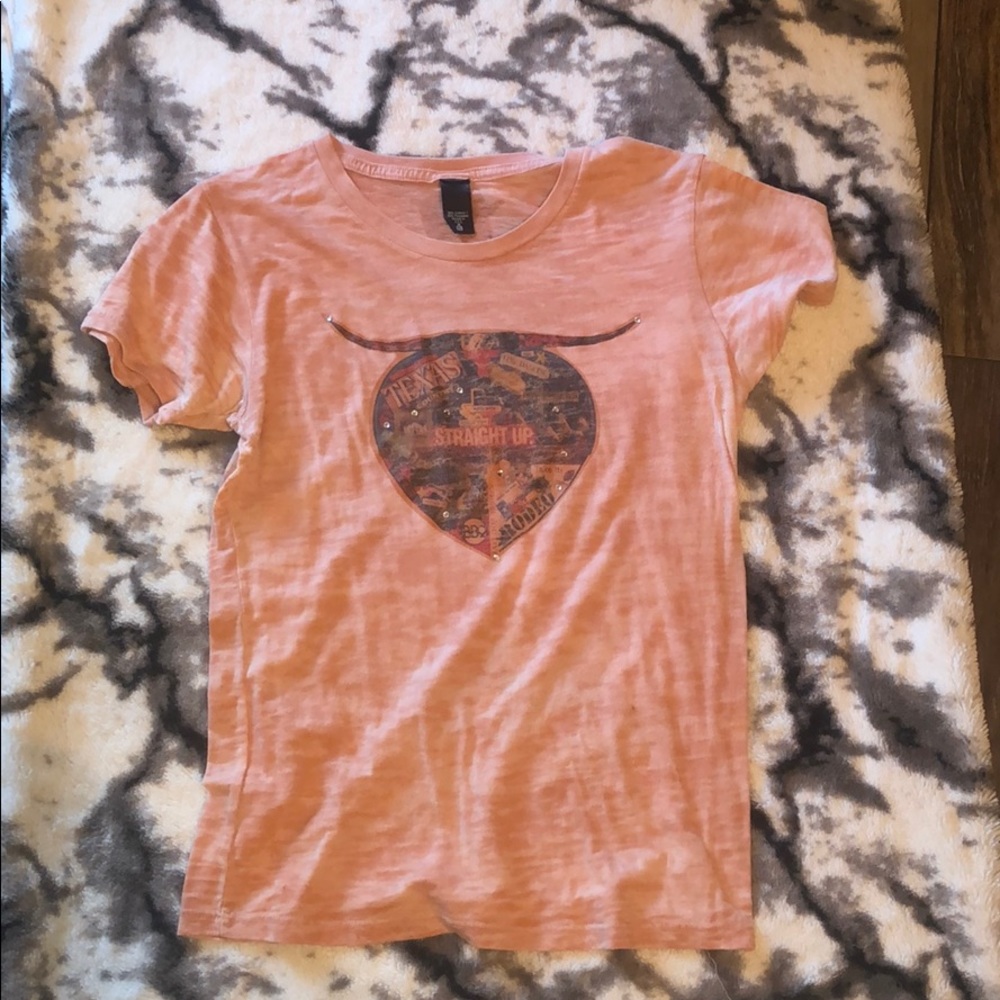 Fitted T-shirt says XL fits more like a large